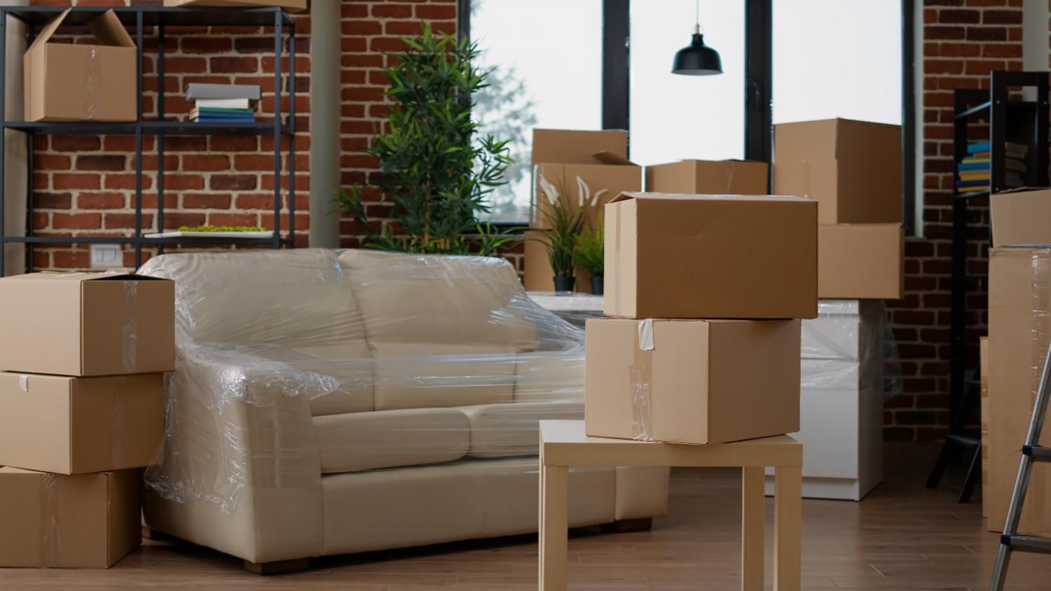 Choosing the Right Partner for Commercial Furniture Shipping