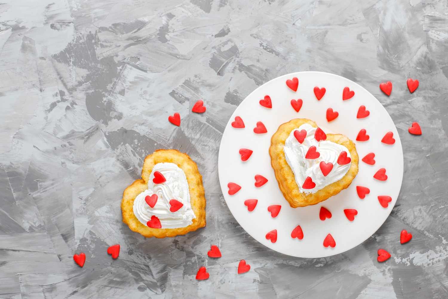 Decorating and Flavor Ideas for Valentine Blondies