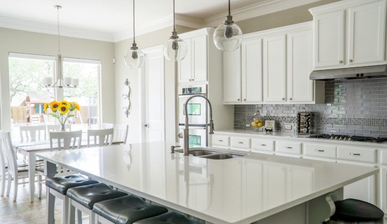 How to Balance Beauty and Function in Kitchen Design