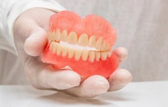Fixed vs. Removable Dentures Finding Your Best Smile Solution