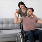 Living Aids That Boost Independence for Mobility-Impaired Adults