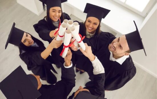 How Sorority Stoles Help Celebrate Chapter Identity at Graduation